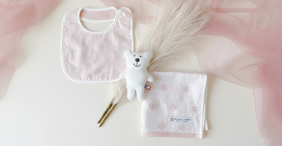 感謝の気持ちがこもった、子どもの成長を祝う縁起柄のタオル